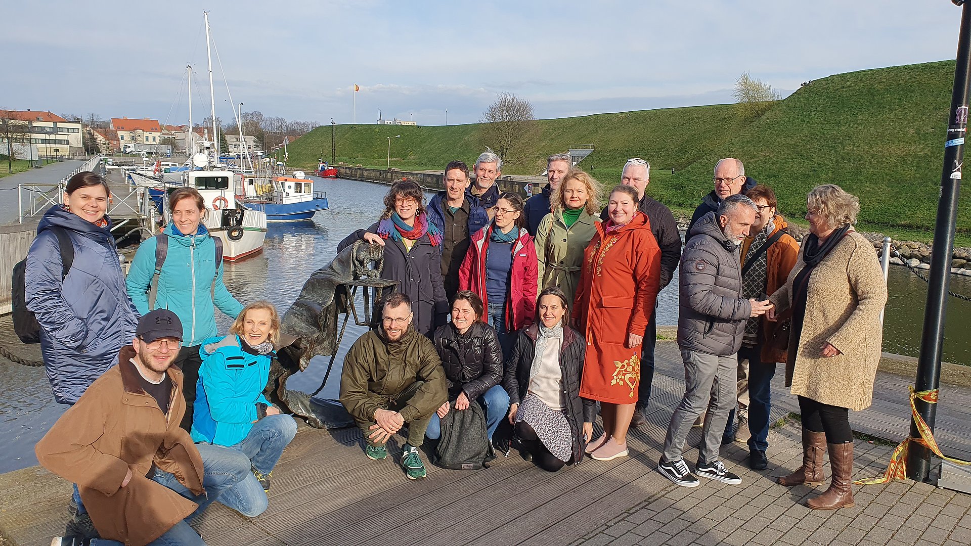 Group of people in an harbour